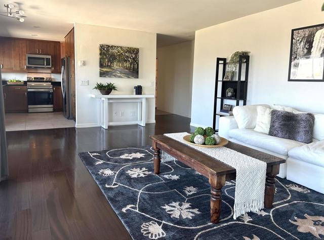 Detail Gallery Image 5 of 22 For 4253 5th Ave, San Diego,  CA 92103 - 2 Beds | 2 Baths