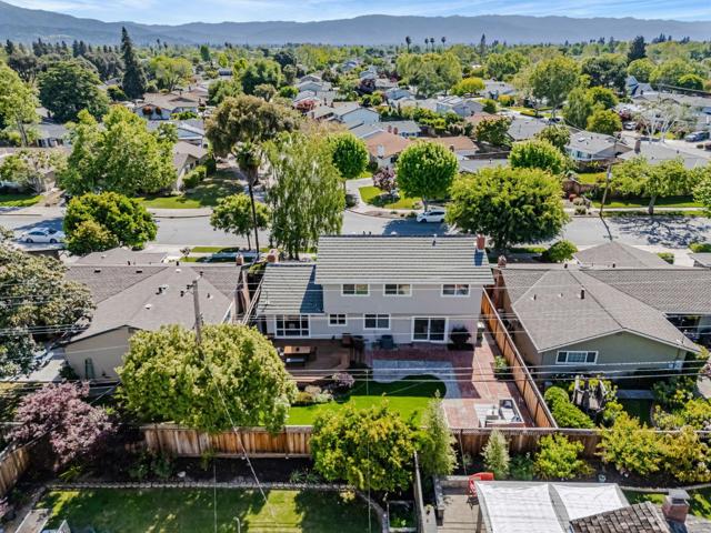 2550 Fairglen Drive, San Jose CA: https://media.crmls.org/mediaz/7a7e6fd1-3ba3-4728-9aa8-3247483492e6.jpg