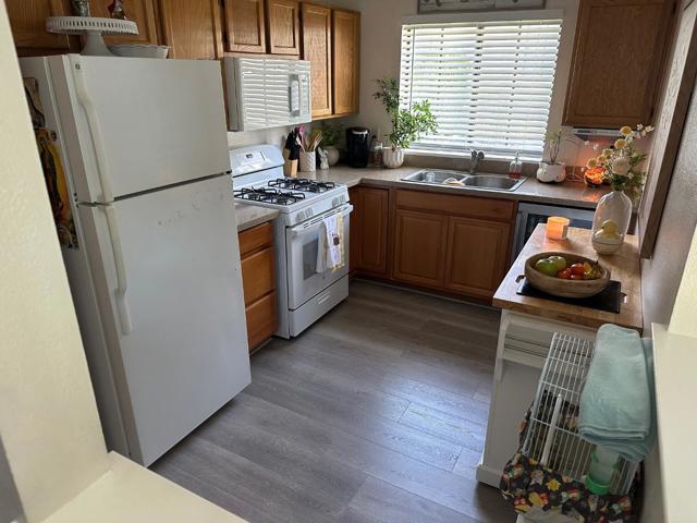 1020 Sunbird Drive, Watsonville CA: https://media.crmls.org/mediaz/7a80fb31-07f3-4f84-ad52-1cca66d1925d.jpg