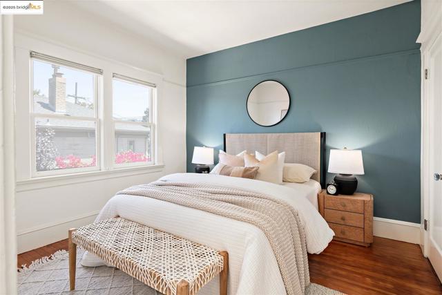 428 Cavour St, Oakland CA: https://media.crmls.org/mediaz/7a81531a-9b62-457a-b548-b374a18e99ea.jpg