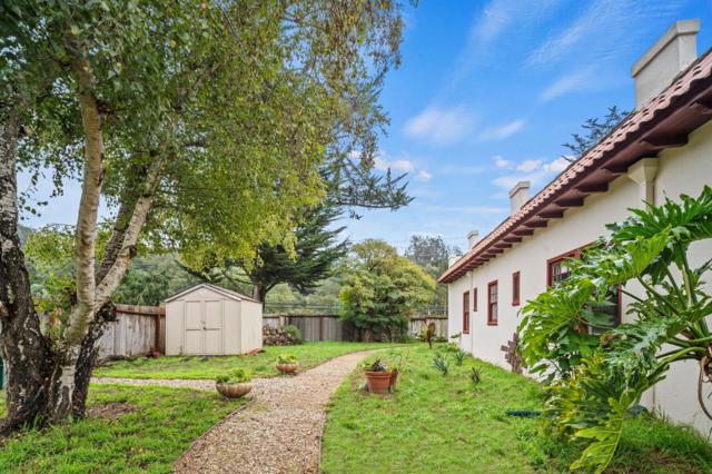 73 Echo Valley Road, Salinas CA: https://media.crmls.org/mediaz/7a8286d9-1cbc-449e-83cb-702af90fe85a.jpg