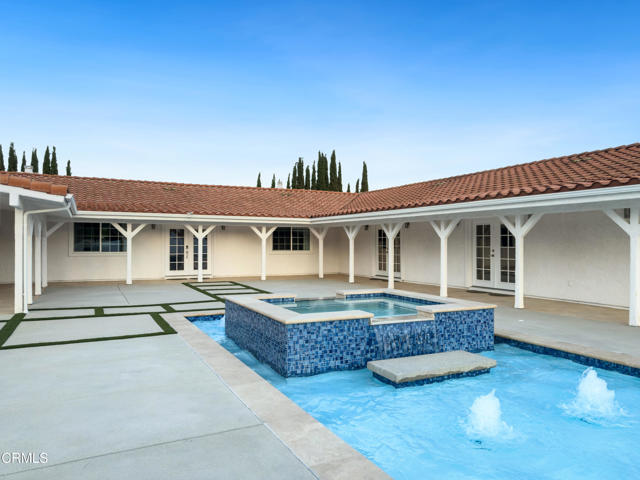 1210 S La Luna Avenue, Ojai CA: https://media.crmls.org/mediaz/7a83ba63-2688-4605-8510-2607a492c45e.jpg