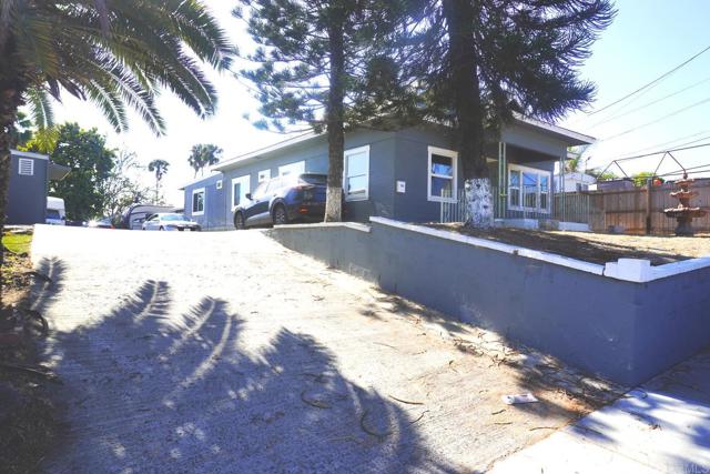 Detail Gallery Image 2 of 20 For 2378 Smythe Ave, San Ysidro,  CA 92173 - 5 Beds | 2 Baths
