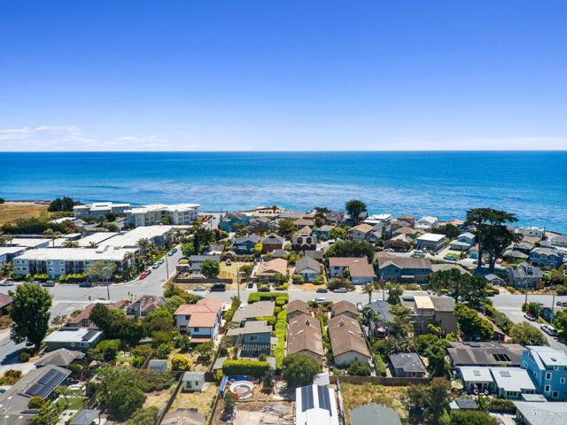 816 Pelton Avenue, Santa Cruz CA: https://media.crmls.org/mediaz/7a85815a-e95c-4ea0-80c1-1c88dbb3546b.jpg