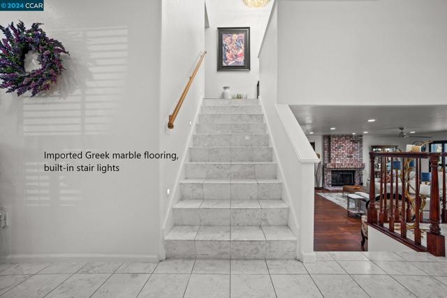 Image 6 of 59 For 5404 Glenwood Ct
