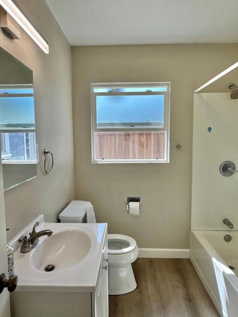 364 Sequoia Street, Salinas CA: https://media.crmls.org/mediaz/7a8650b3-e083-4251-a3d1-e3e8c54faca9.jpg
