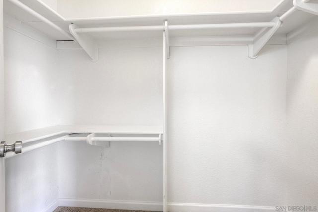 1415 17 Flag Ln, El Cajon CA: https://media.crmls.org/mediaz/7a86e4e1-a7e8-4665-a433-abb9fe6a385a.jpg