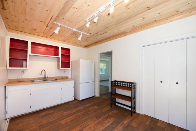 1650 Stage Road, Pescadero CA: https://media.crmls.org/mediaz/7a86fcfd-481c-484a-abfb-33544f6147cc.jpg