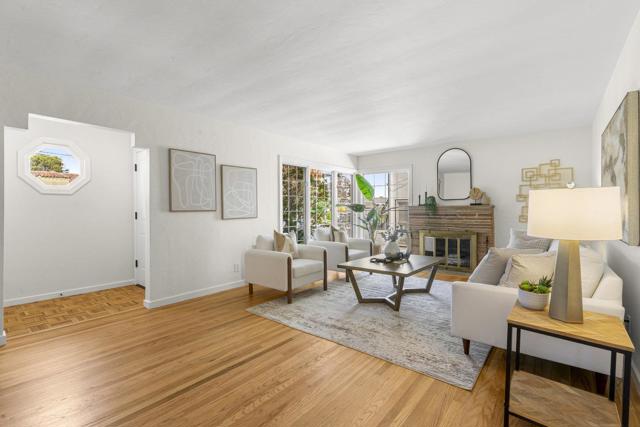 706 S Humboldt Street, San Mateo CA: https://media.crmls.org/mediaz/7a8719fe-c66b-407a-9aef-bdb51abf0481.jpg