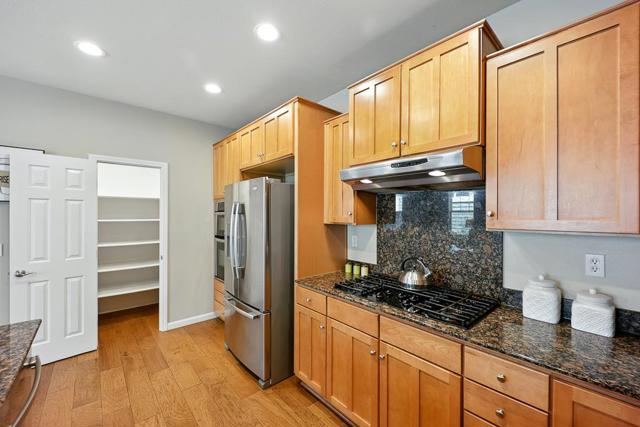 670 Woodland Terrace, San Jose CA: https://media.crmls.org/mediaz/7a88b3b1-4323-413a-b26a-6d878810769c.jpg