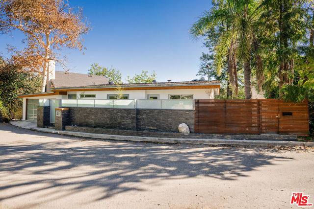 2388 Kimridge Road photo 53