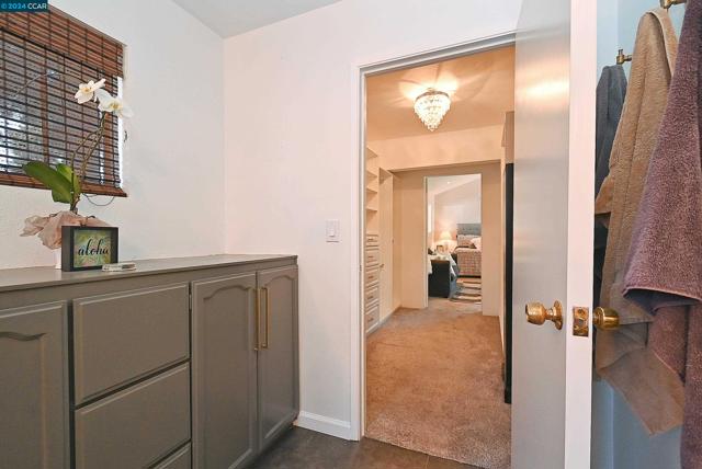 Image 20 of 48 For 4416 Reinhardt Dr