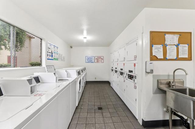 247 N Capitol Avenue, San Jose CA: https://media.crmls.org/mediaz/7a8a1b6e-75f7-4257-8b58-4fd8ac5a7698.jpg