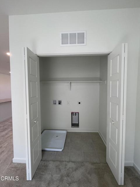 Detail Gallery Image 12 of 20 For 560 via San Felipe, Camarillo,  CA 93012 - 3 Beds | 2/2 Baths