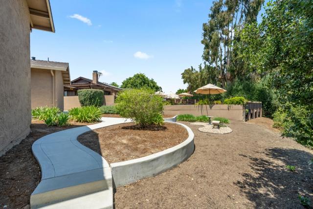 38 Barbras Court, Hollister CA: https://media.crmls.org/mediaz/7a8b2ce4-5314-4033-a9c2-ff59b529c58f.jpg