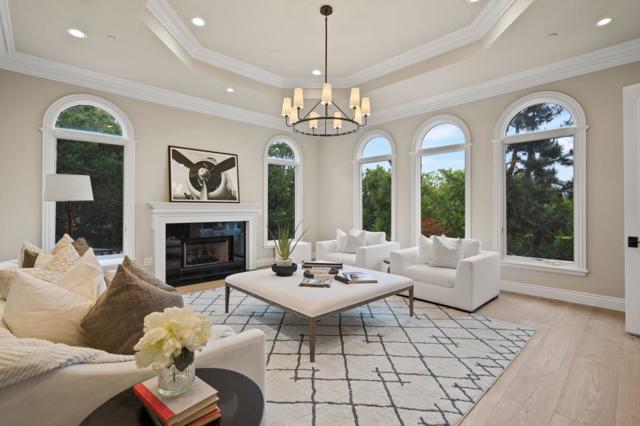 1535 Lakeview Drive, Hillsborough CA: https://media.crmls.org/mediaz/7a8b4911-5ec7-4ce7-bc0f-e78f3ce04fe9.jpg