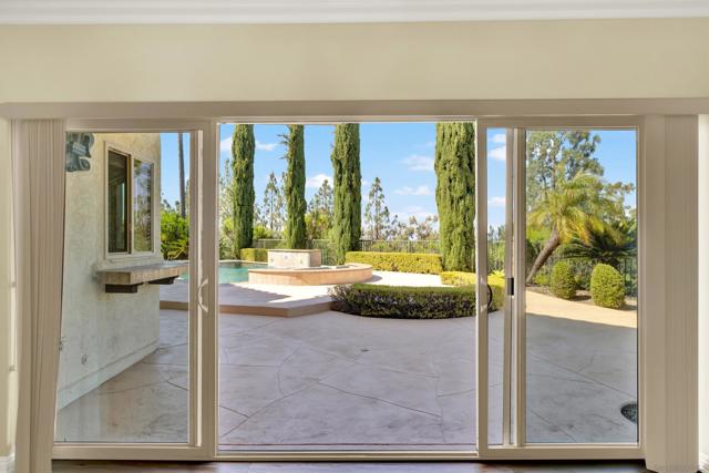 12206 Fairway Pointe Row, San Diego CA: https://media.crmls.org/mediaz/7a8ca8b8-c46b-43bd-9611-c759944c88f7.jpg