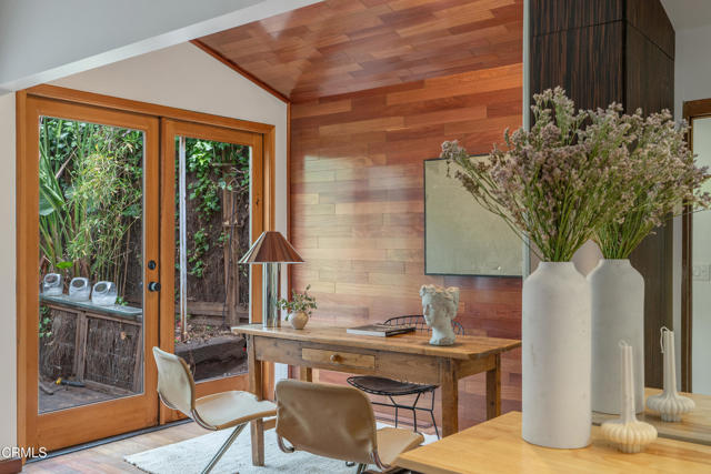 1949 Preston Avenue, Los Angeles CA: https://media.crmls.org/mediaz/7a8d0b7a-24ed-47d4-b24b-ab60110b5991.jpg