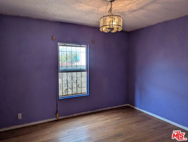 2134 8th Avenue, Los Angeles CA: https://media.crmls.org/mediaz/7a8d0c94-74b9-443f-8503-2f1a581ac60d.jpg