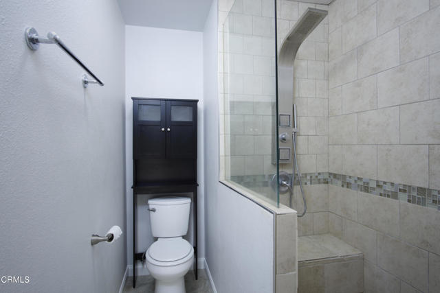 Detail Gallery Image 7 of 14 For 2121 Ironbark Dr, Oxnard,  CA 93036 - 3 Beds | 3 Baths
