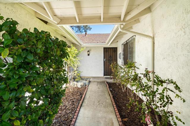 Detail Gallery Image 5 of 54 For 602 Fresca St, Solana Beach,  CA 92075 - 4 Beds | 2 Baths