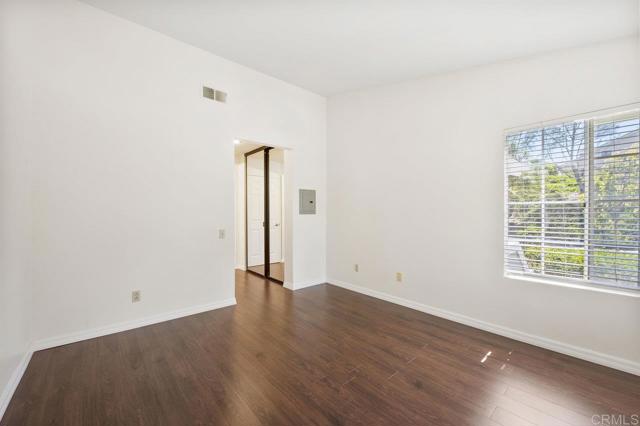 Detail Gallery Image 16 of 29 For 13398 Tiverton Rd, San Diego,  CA 92130 - 2 Beds | 2 Baths