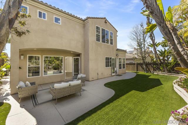 11649 Thistle Hill Pl, San Diego CA: https://media.crmls.org/mediaz/7a8ef8ba-4e14-48ea-855f-9a88f281c53e.jpg
