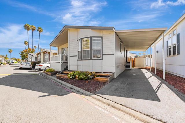 600 E Weddell Drive, Sunnyvale CA: https://media.crmls.org/mediaz/7a8f0b86-8add-44c0-b631-96af50eb7332.jpg