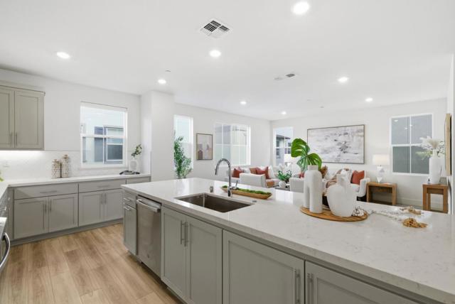 9065 Tallship Way, Newark CA: https://media.crmls.org/mediaz/7a8f3bf1-f214-4189-bac8-5e8b20600c5f.jpg