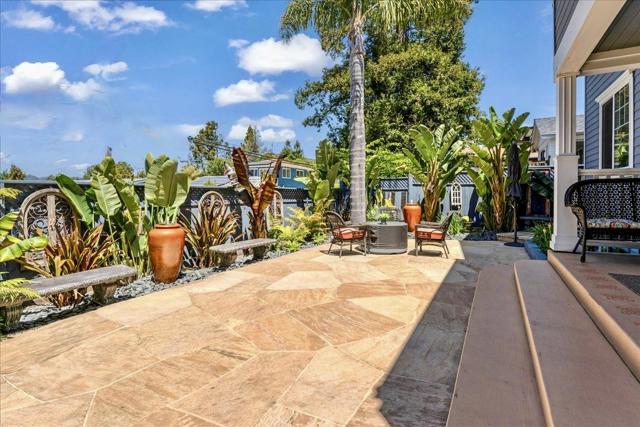 410 Monterey, Capitola CA: https://media.crmls.org/mediaz/7a8f4d15-21c2-40e3-860e-ee59ec27d5e2.jpg