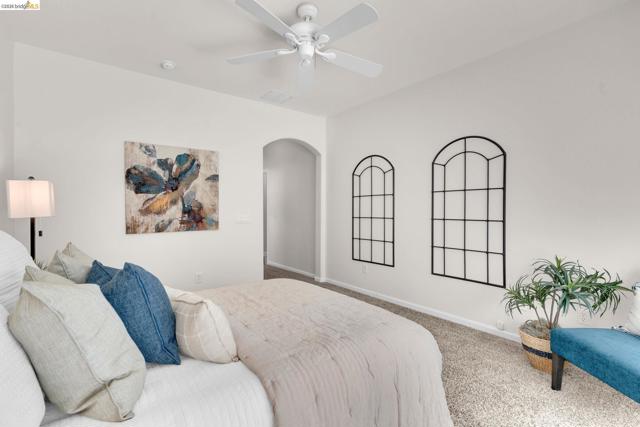 1124 Jonagold Way, Brentwood (CC) CA: https://media.crmls.org/mediaz/7a8fcebb-d191-426f-a386-b2b035cd143e.jpg