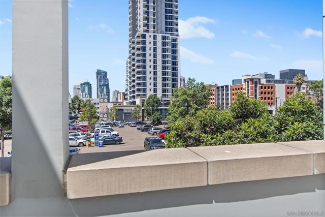 531 8Th Ave, San Diego, California 92101, 2 Bedrooms Bedrooms, ,2 BathroomsBathrooms,Condominium,For Sale,8Th Ave,250018665SD