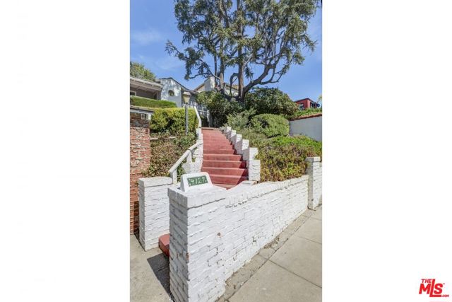 Image 3 for 4127 Tracy St, Los Angeles, CA 90027