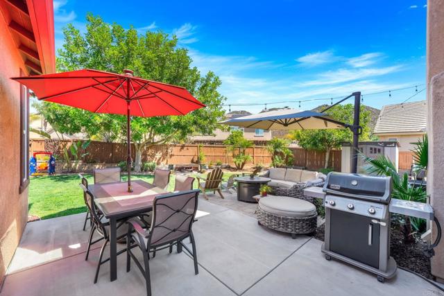 448 Kennedy Court, Escondido CA: https://media.crmls.org/mediaz/7a9060df-88fa-4826-b4f4-7ea446e19caa.jpg