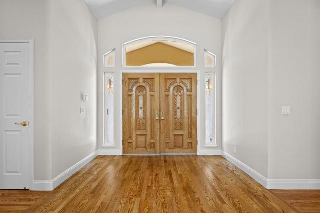 12320 Highland Estates Lane, San Martin CA: https://media.crmls.org/mediaz/7a909de5-f25c-4e5d-bcbe-f4f1afebc857.jpg
