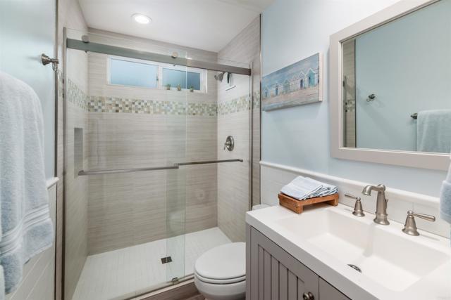 Detail Gallery Image 18 of 40 For 3101 Levante St, Carlsbad,  CA 92009 - 4 Beds | 3 Baths