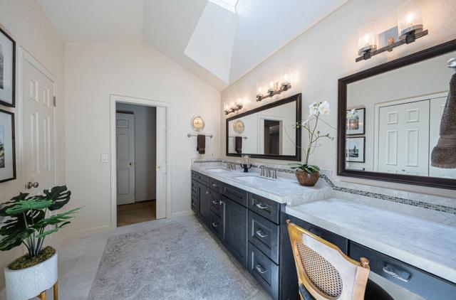15847 Pleasant Valley Lane, Salinas CA: https://media.crmls.org/mediaz/7a9145fa-fef9-4e88-b596-d0dce1ed32c9.jpg