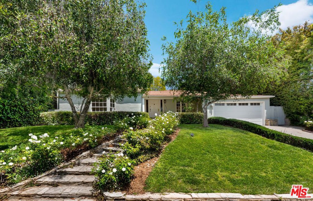 616 Holmby Avenue, Los Angeles, CA 90024