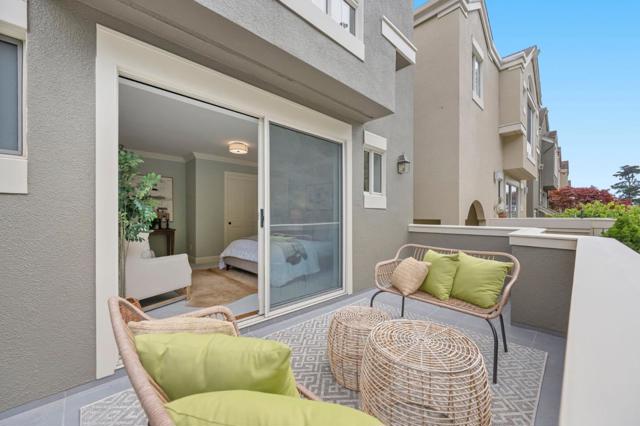 107 Knockash, San Francisco CA: https://media.crmls.org/mediaz/7a91a1c8-a8b3-4564-8187-b5592690acee.jpg