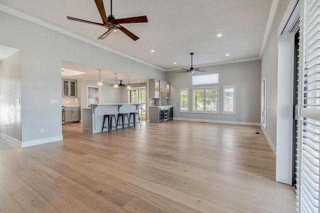 700 Duffin Drive, Hollister CA: https://media.crmls.org/mediaz/7a91b05e-054c-46a5-b39c-acedb8be4204.jpg