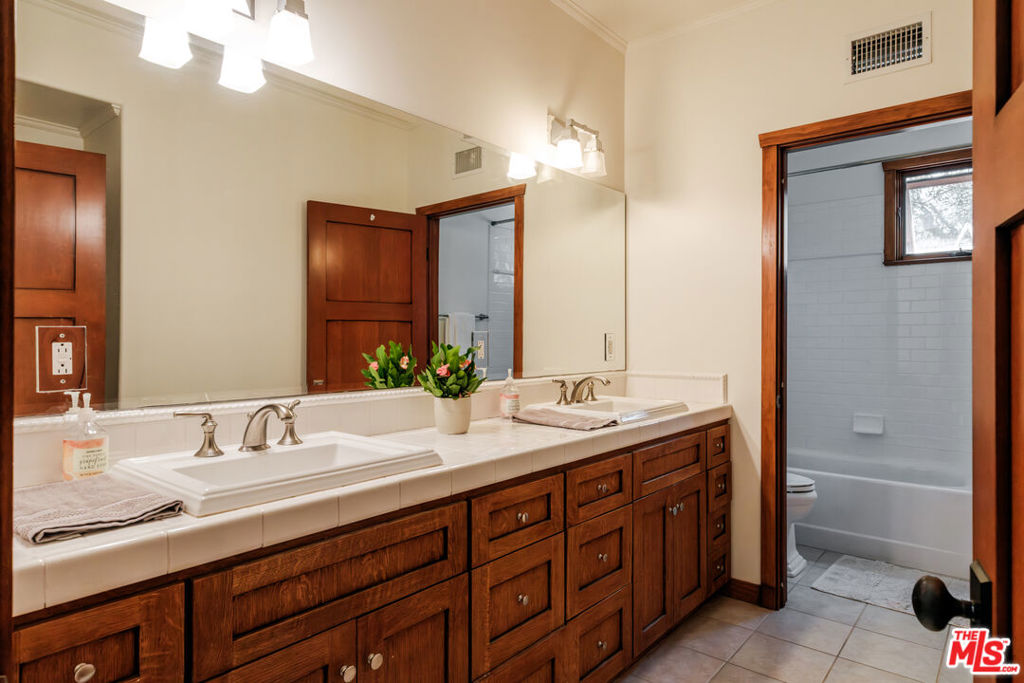 MLS #26852081 image #33
