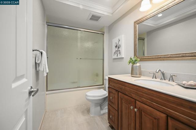 84 Tumbleweed Ct, San Ramon CA: https://media.crmls.org/mediaz/7a92968c-d71d-44a8-ab9e-7fd3602120b0.jpg