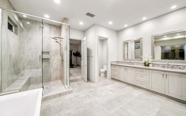 75757 Via Stia, Indian Wells CA: https://media.crmls.org/mediaz/7a93587f-2c19-4a11-887f-d84f29ce26c8.jpg