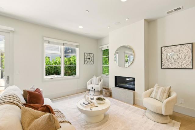 958 California Street, Mountain View CA: https://media.crmls.org/mediaz/7a9483d7-2d5d-491e-af91-9c8821c85c49.jpg