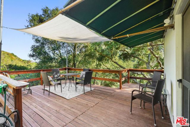860 Old Topanga Canyon Road, Topanga CA: https://media.crmls.org/mediaz/7a952438-74d7-453c-b4f3-180eaa70ab42.jpg