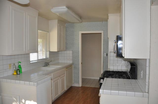 15104 Bel Escou Drive, San Jose CA: https://media.crmls.org/mediaz/7a955dea-87c9-478c-85e2-68aed70524e8.jpg