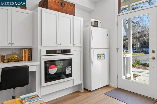 100 Esperanza Place, Walnut Creek CA: https://media.crmls.org/mediaz/7a9623c4-bdc3-4eb9-835a-0239557ce4ff.jpg