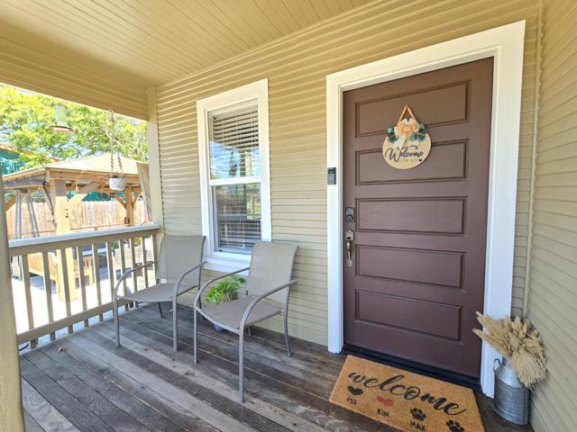 38 Monterey Street, San Juan Bautista CA: https://media.crmls.org/mediaz/7a96fabb-1226-4dd9-9d39-080f302a87d8.jpg