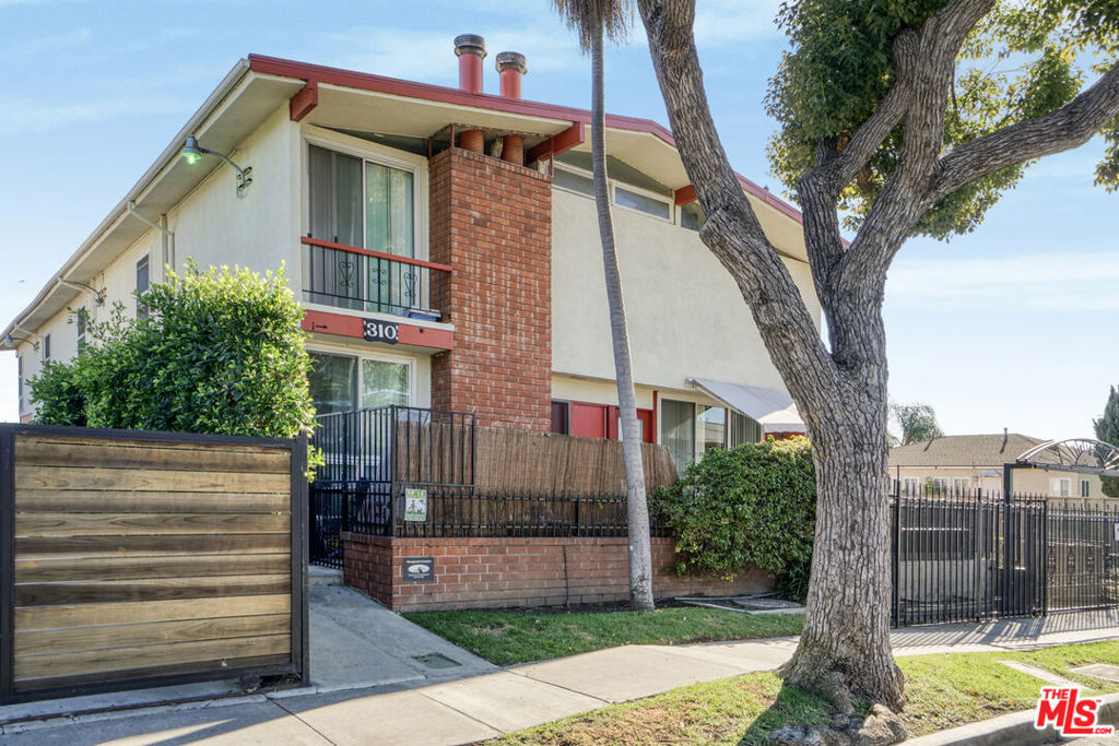 Multifamily at 310 S Eucalyptus Avenue