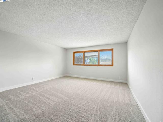 2858 Superior Dr, Livermore CA: https://media.crmls.org/mediaz/7a983604-53bf-4bbe-9355-a88ab0c44240.jpg
